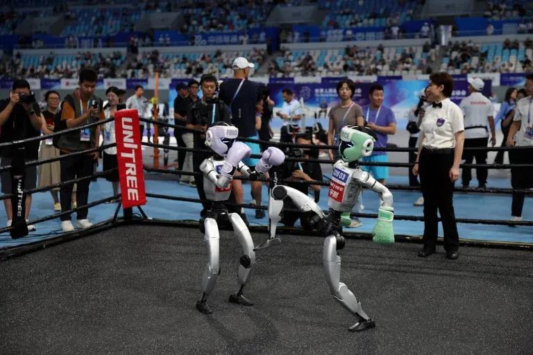 2025-08-15T090403Z_666451908_RC2J7GA6NFWQ_RTRMADP_3_CHINA-ROBOTS-GAMES-scaled-1-768x512.webp