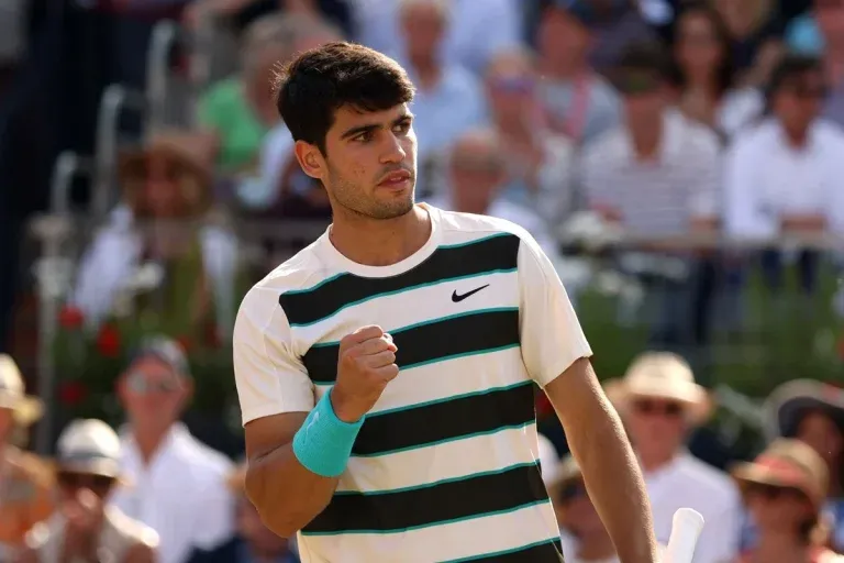 2025-carlos-alcaraz-hsbc-championships-r1-768x512.webp