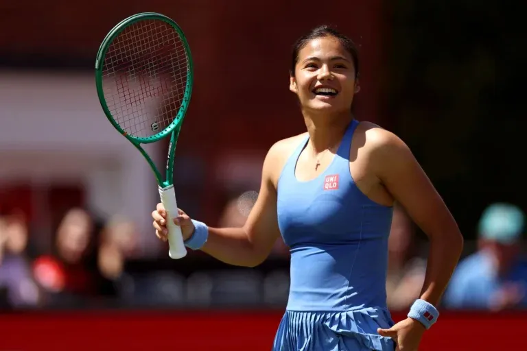 2026-emma-raducanu-hsbc-championships-r1-smile-768x512.webp