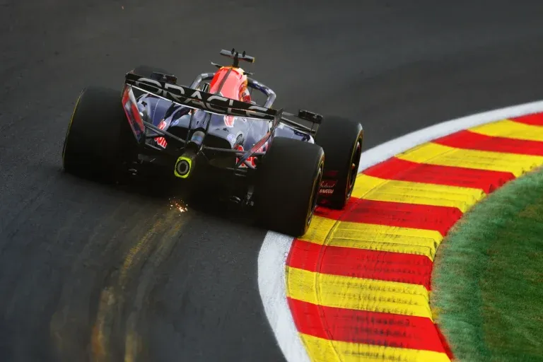 2286501599-768x512.webp