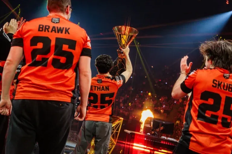 54834465173_b821bf9104_k-768x512.webp
