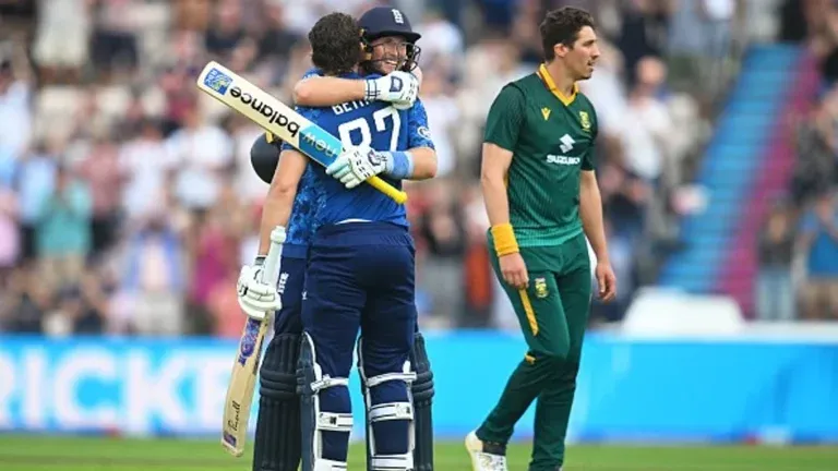 68bdb548da2f2-englands-jacob-bethell-celebrates-his-century-with-joe-root-in-3rd-odi-against-south-africa-073931607-16x9-1-768x432.webp