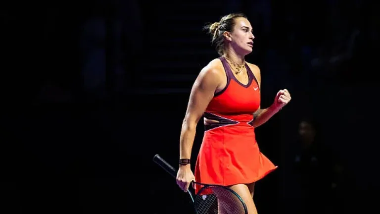 Sabalenka-sufre-impone-Pegula-roza-pase-semifinales-WTA-Finals-1-768x432.webp