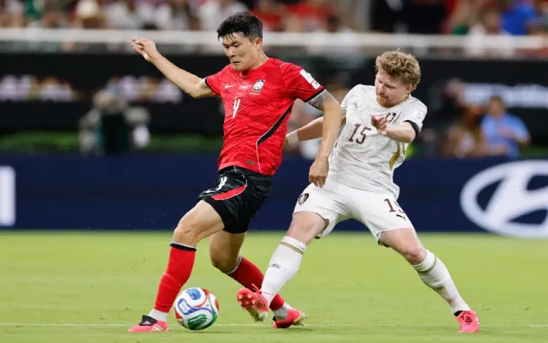 d5e8212b-kim-min-jae-l-of-south-korea-epa12062026-768x480.webp