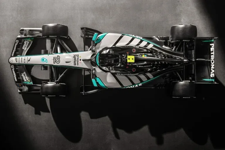 mercedes-w17-livery-768x512.webp